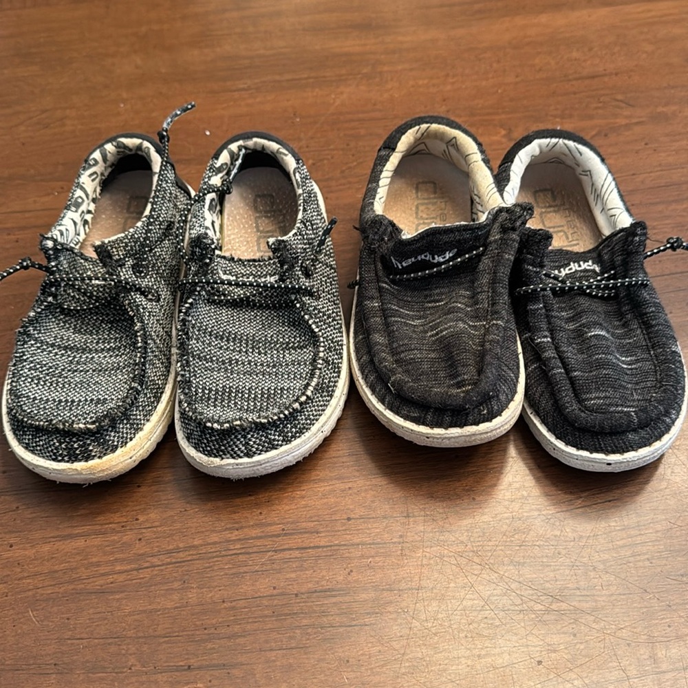 Hey dude boys size 9 shoe lot